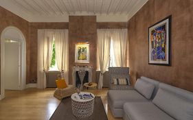 Lauri Loft